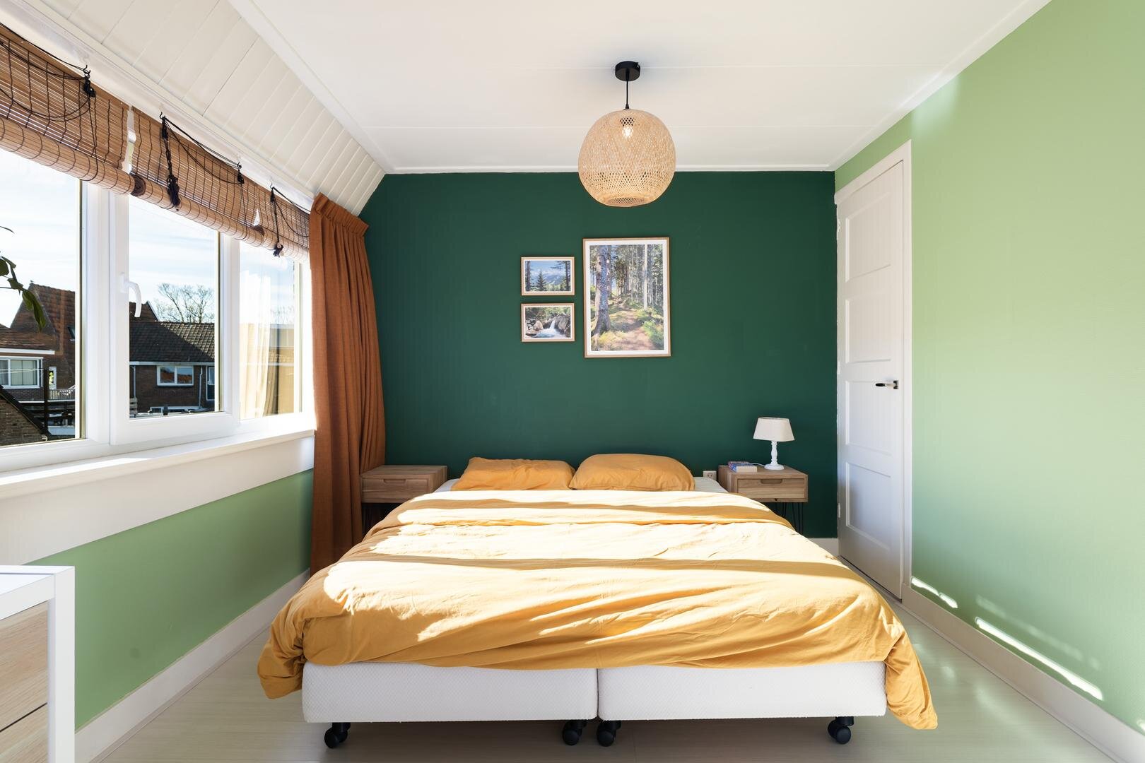 75ef046a43a6e9509ee5502fe4155024.jpg