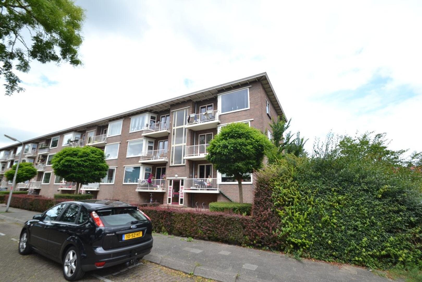 Honingboomstraat 15 b LEEUWARDEN foto-1