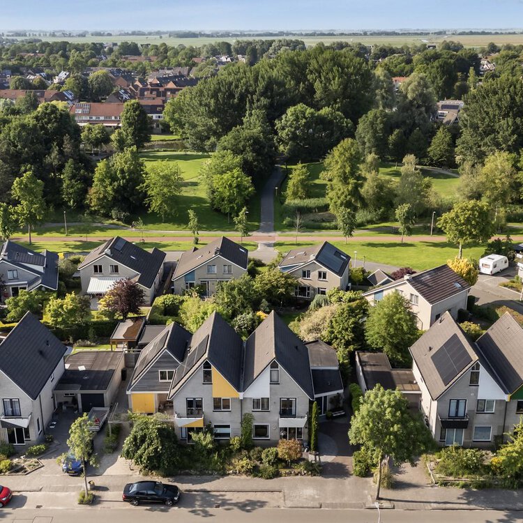 Idzerdastins 75 LEEUWARDEN foto-2